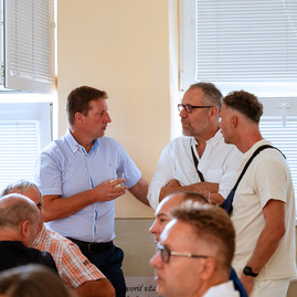 Zväčšiť fotografiu - Projekt, ktorý nemá v európe obdobu, pomáha vyše 700 baníkom - TSK_EK_HN_ukončenie_rek_mini-17